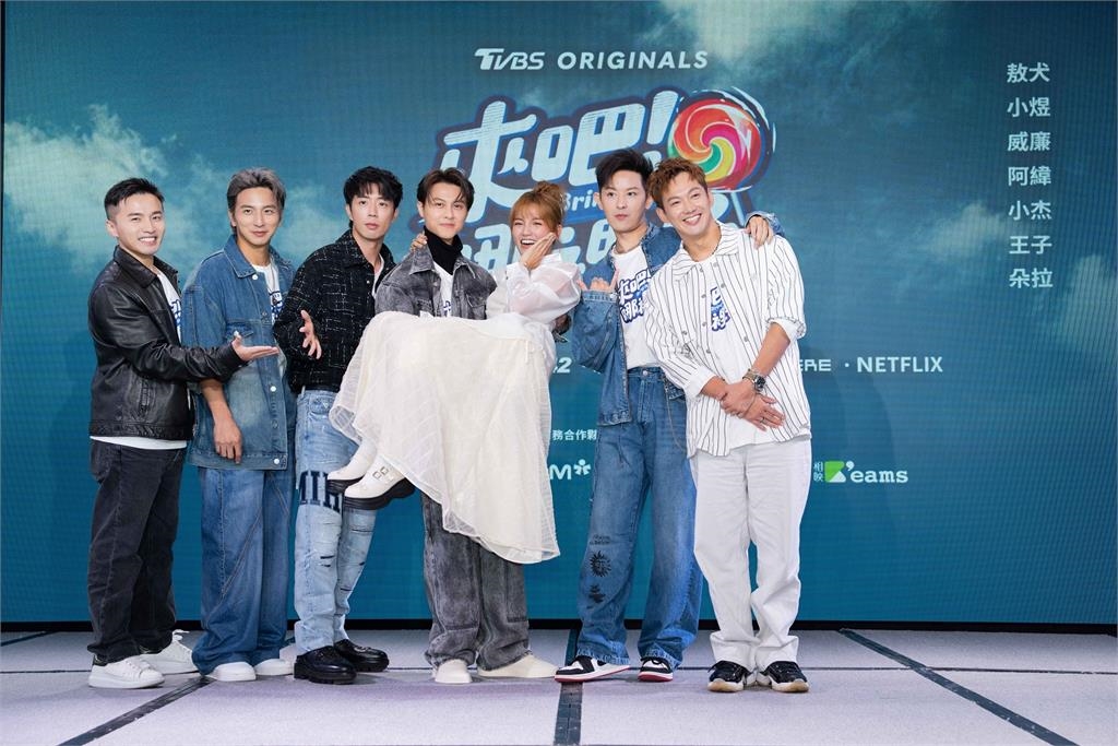 「棒棒堂男孩」合體威廉爆料讓他秒變臉！敖犬被爆婚禮攜伴竟只包「這數字」