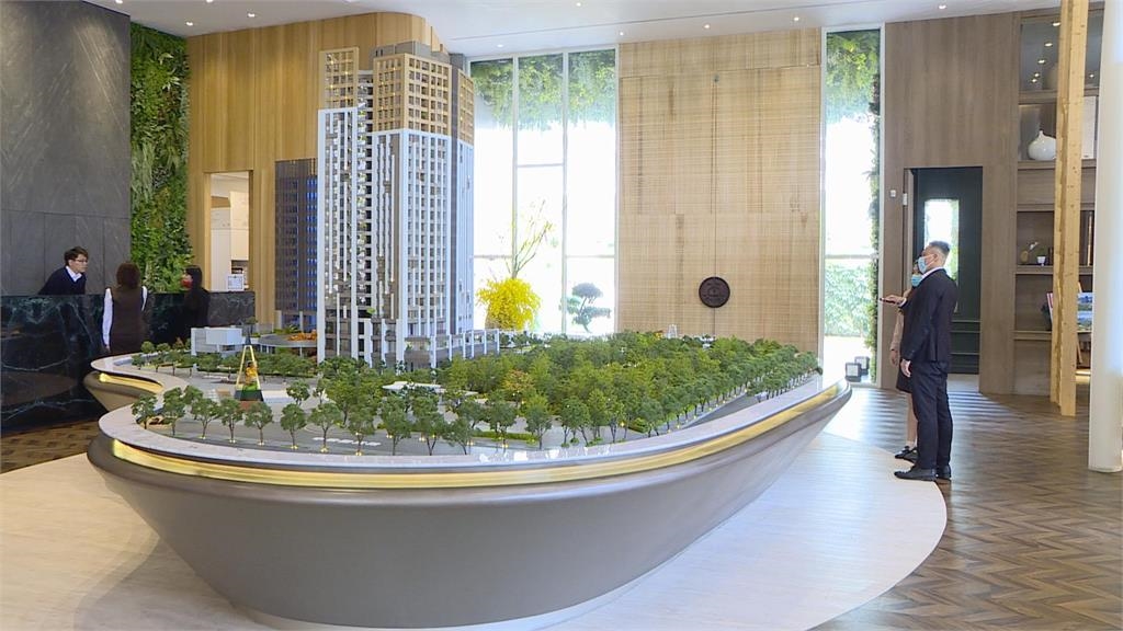 想買房湊但湊不到頭期款「只能仰賴父母出錢」?網超認同:很基本!