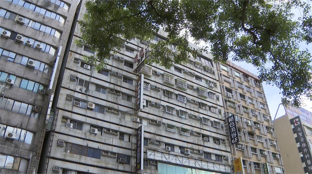 懂的都懂…高雄「極樂大樓」層層藏誘惑!一票紳士邪笑:夢開始的地方