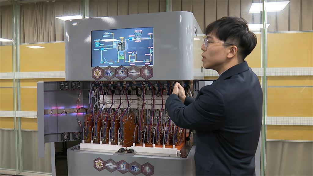 獨／台大團隊開發「新捕碳技術」　二氧化碳變化工原料