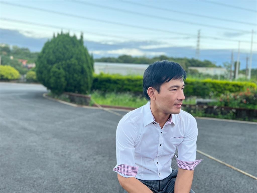 八點檔一哥超節儉買到房!傅子純私下真面目流出「1招寵妻」網讚:好男人