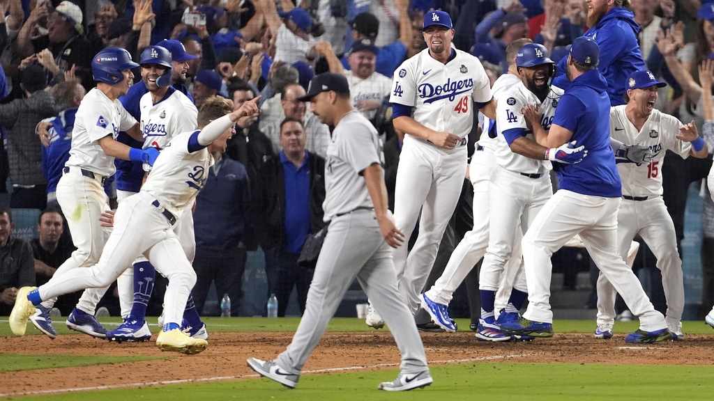 MLB／前一晚還在賭城開心慶生！柯提斯一覺醒來已經被交易到釀酒人