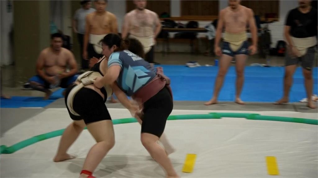 相撲(影）／日本女相撲選手　遠赴南美州阿根廷推廣自己國粹