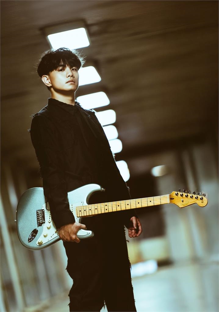 為林俊傑爆紅〈江南〉編曲！陳建瑋開發教師搖滾聲線... 笑嘆：很難抝