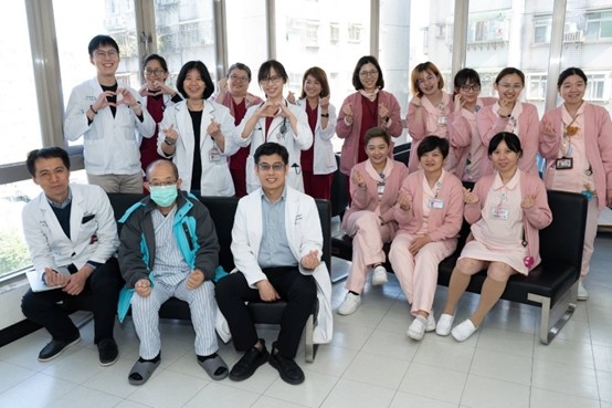 癌末曙光!免疫細胞合併療程抗癌成功 肺腺癌4期癌友喜獲重生