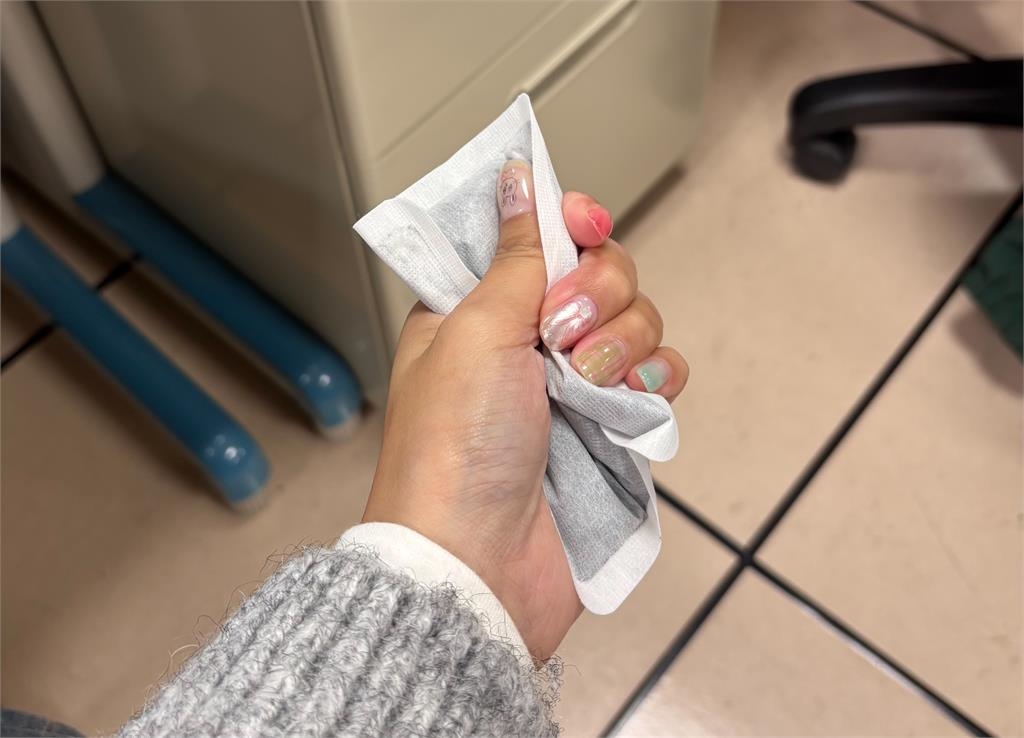 暖暖包握手裡是「無效禦寒」？醫學博士曝「保暖絕招」：1貼2功效