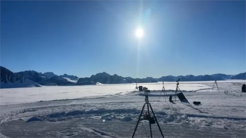 地球不是圓的?YTR砸122萬衝南極「驗證地平說」親目睹這1幕:我錯了