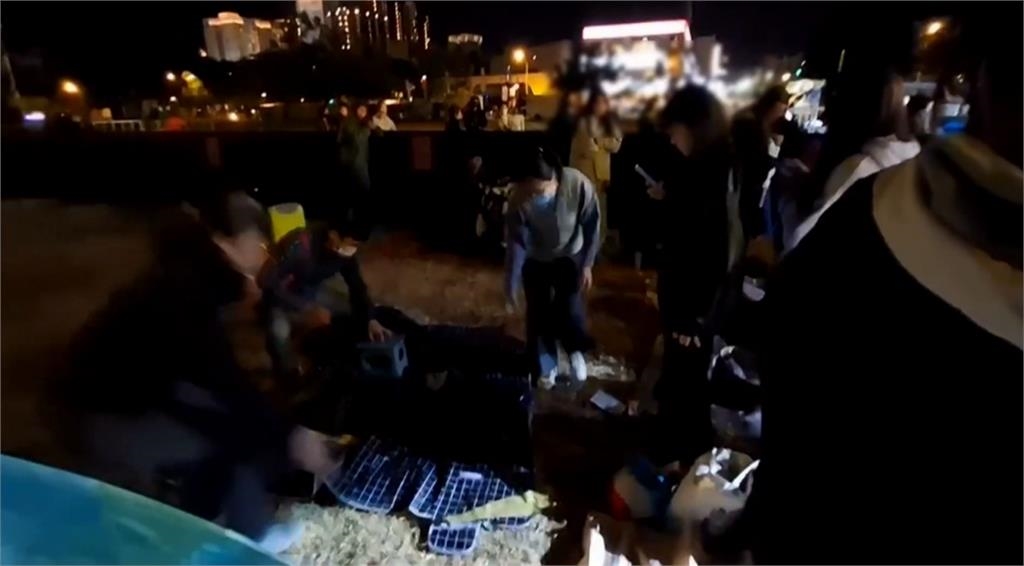 台南耶誕搖滾演唱會今晚開唱 粉絲冒低溫卡位