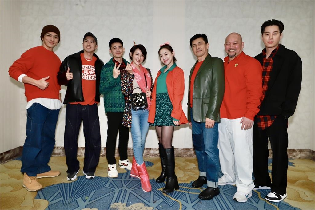 《愛的榮耀》殺青了!八點檔男女神到齊現場星光熠熠