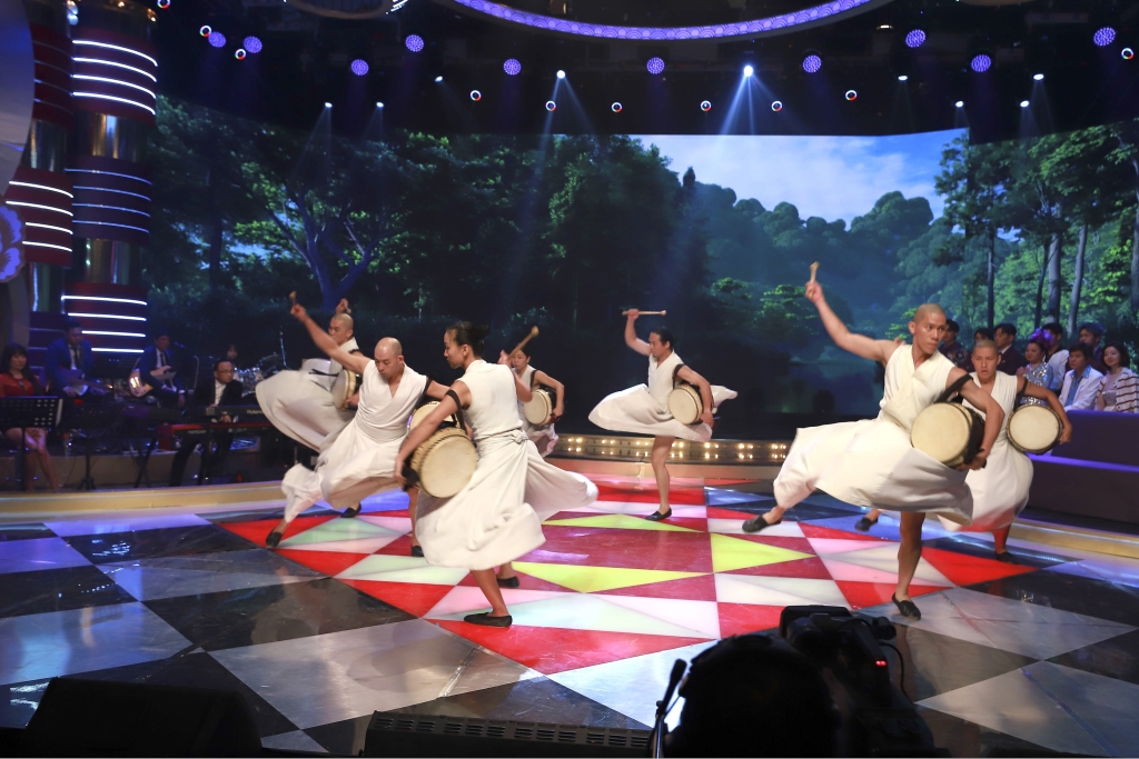 《超級冰冰Show》優人神鼓獨家「世界級演出」震撼全場 白冰冰曝:用很多人脈邀請