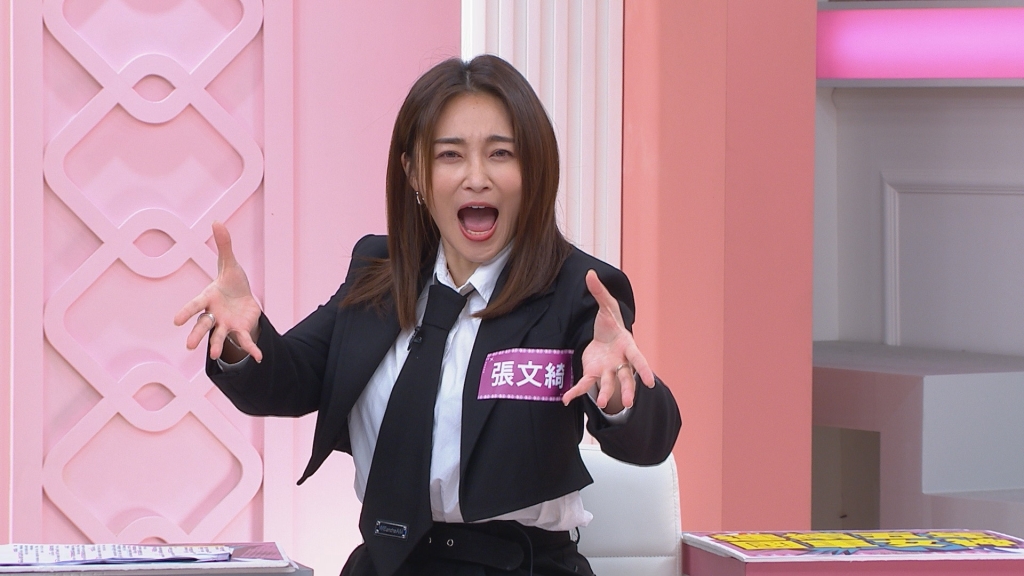 《姊妹亮起來》張文綺女王般軍車勞軍唱歌  梁赫群歪樓以「燒王船」形容？