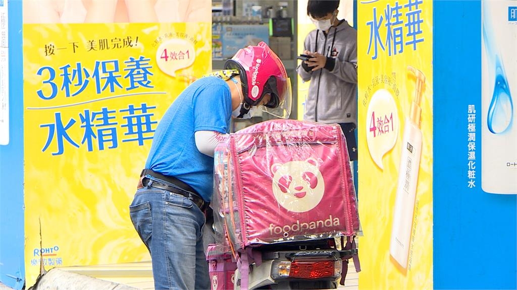 腸胃炎點外送想吃粥！見老闆「親手寫1句話」他當場暖哭：直接被圈粉