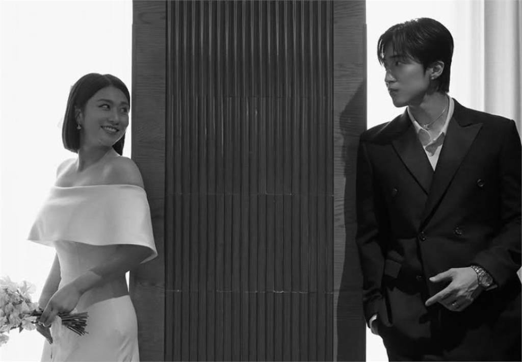 婁峻碩、焦凡凡愛情長跑8年結婚了!公開「超狂證婚團」嚇爛網:太扯了啦