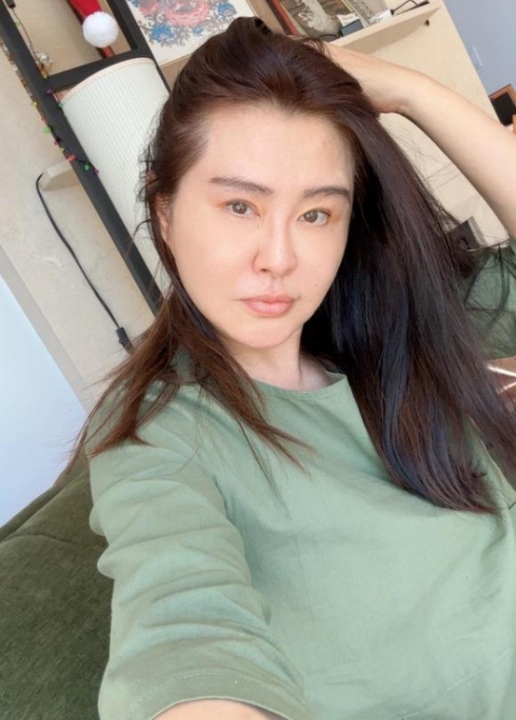 王祖賢拜早年「無P素顏臉」被抖出!57歲「五官疑變形」網愣:怎麼了