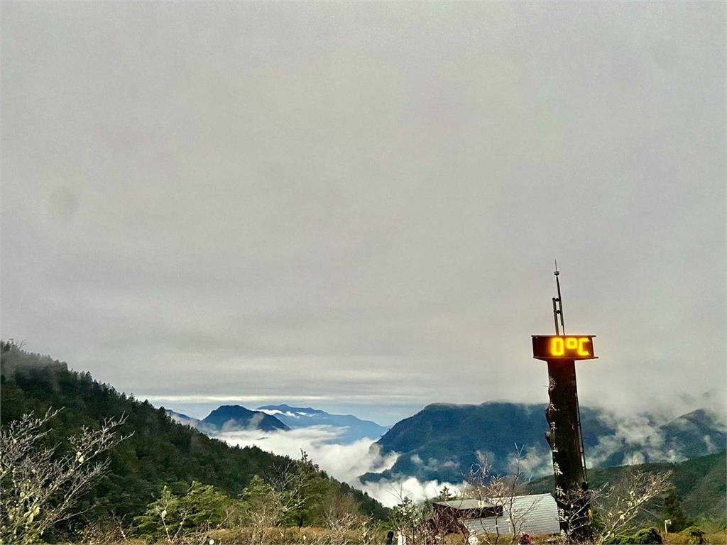  快新聞／氣溫下探0度未飄雪　宜蘭太平山「日出美景」曝光