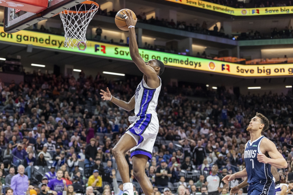 NBA(影)／風雨飄搖國王擊敗獨行俠　代理總教練奪首勝止連敗