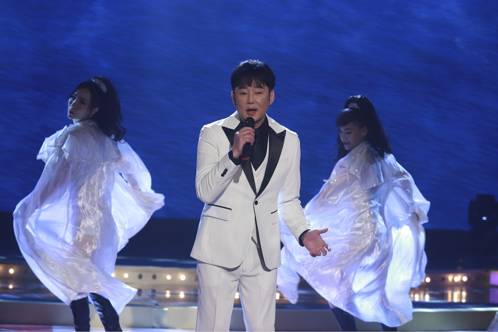 懷念一代巨擘！《超級冰冰Show》致敬劉家昌、瓊瑤 經典作品連發感動全場