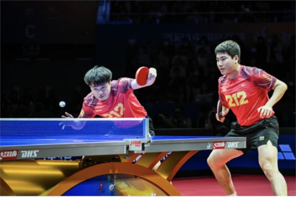 桌球／「梁靖儒」組合天下無敵！林昀儒助隊奪乒超總決賽冠軍