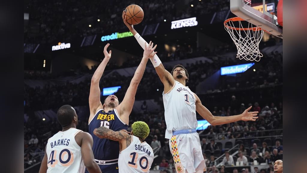 NBA/馬刺狀元郎歡慶21歲生日 金塊小丑中鋒46分準大三元硬是破壞氣氛 NBA/馬刺狀元郎歡慶21歲生日 金塊小丑中鋒46分準大三元硬是破壞氣氛