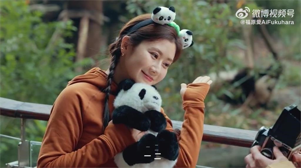 福原愛中國撈金「轉行當演員」!造型大翻車「浮腫黑眼圈」網嚇爛