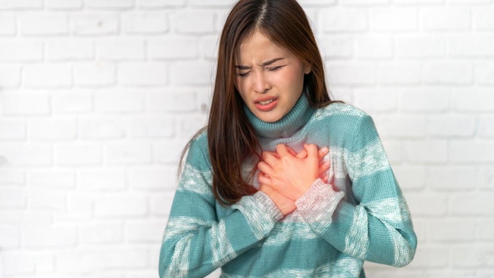 秋冬溫差大恐使心絞痛找上門！ 醫：出現「2徵兆」要當心，緊急時做1動作保命
