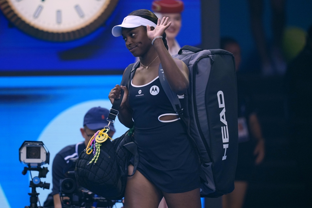 澳網(影)/第三位大滿貫冠軍一輪遊!白俄羅斯前球后阿薩蓮卡也中箭落馬