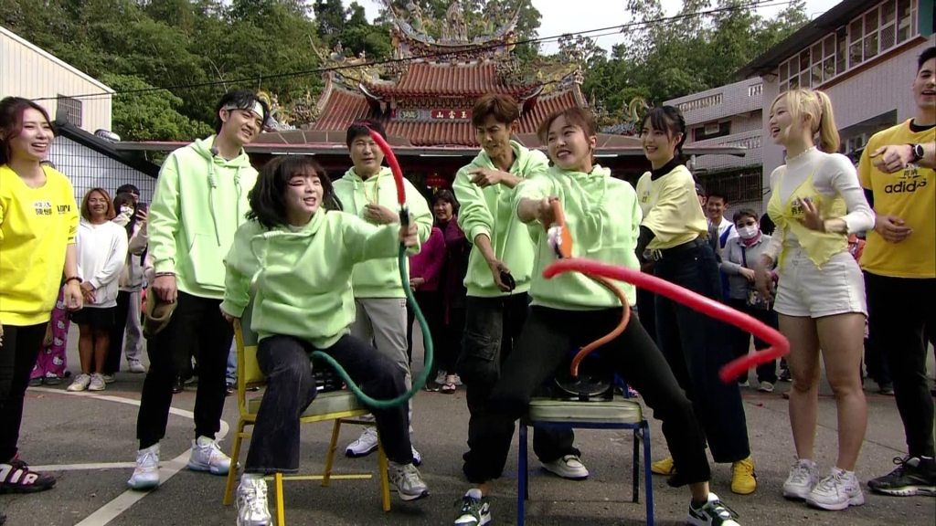 《大集合》籃籃、賴慧如主持不保？二大啦啦女神「才藝過人」受矚 天王驚吐：不需要他們了