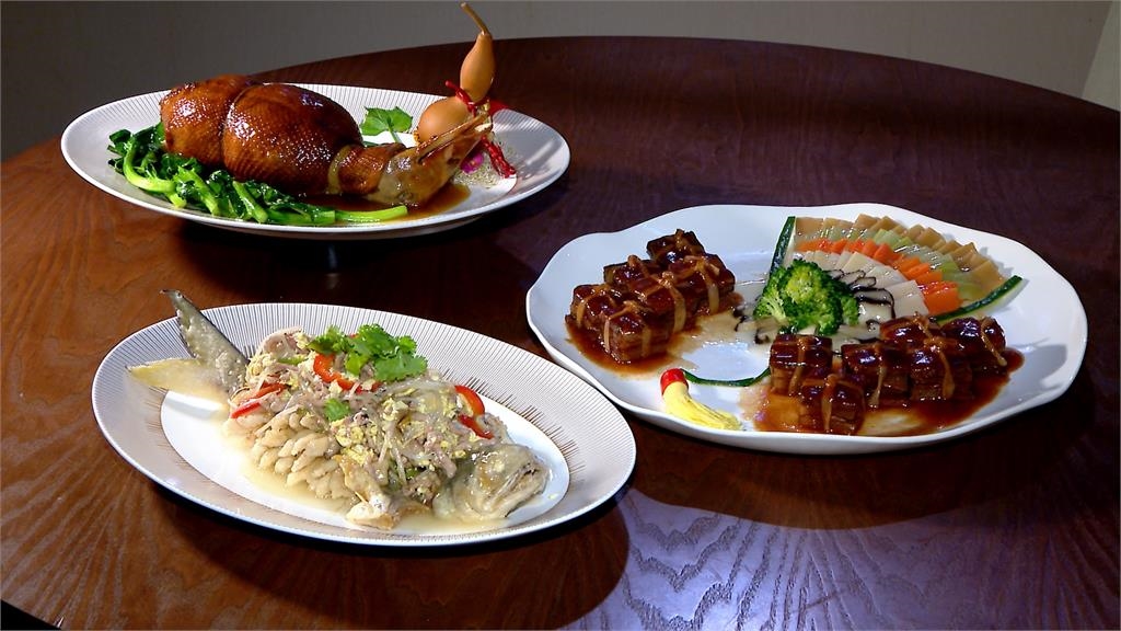 切開別有洞天！葫蘆鴨外皮嫩餡飽滿　綿密圓糯米吸收八寶料鹹鮮