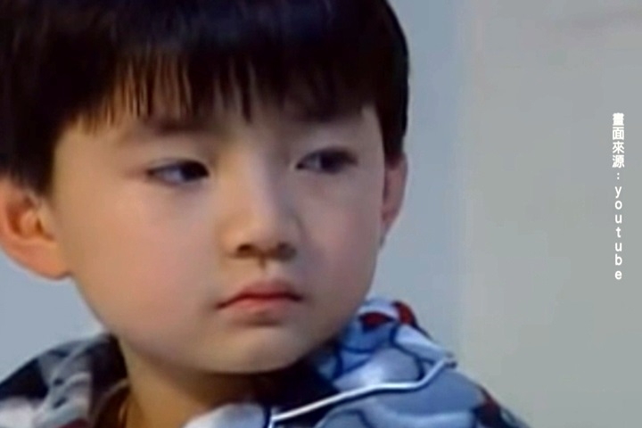 台劇「最崩壞童星」逃亡中!遭判17年淪「10大外逃要犯」悲慘童年全被挖