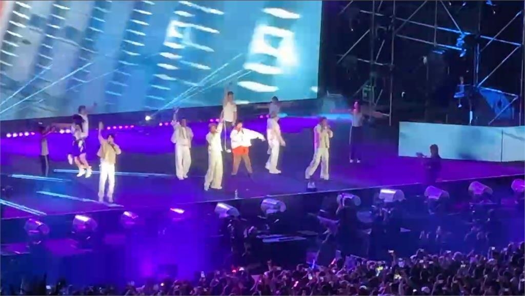 花蓮「一路向東」公益演唱會　五月天等歌手獻唱吸四萬人