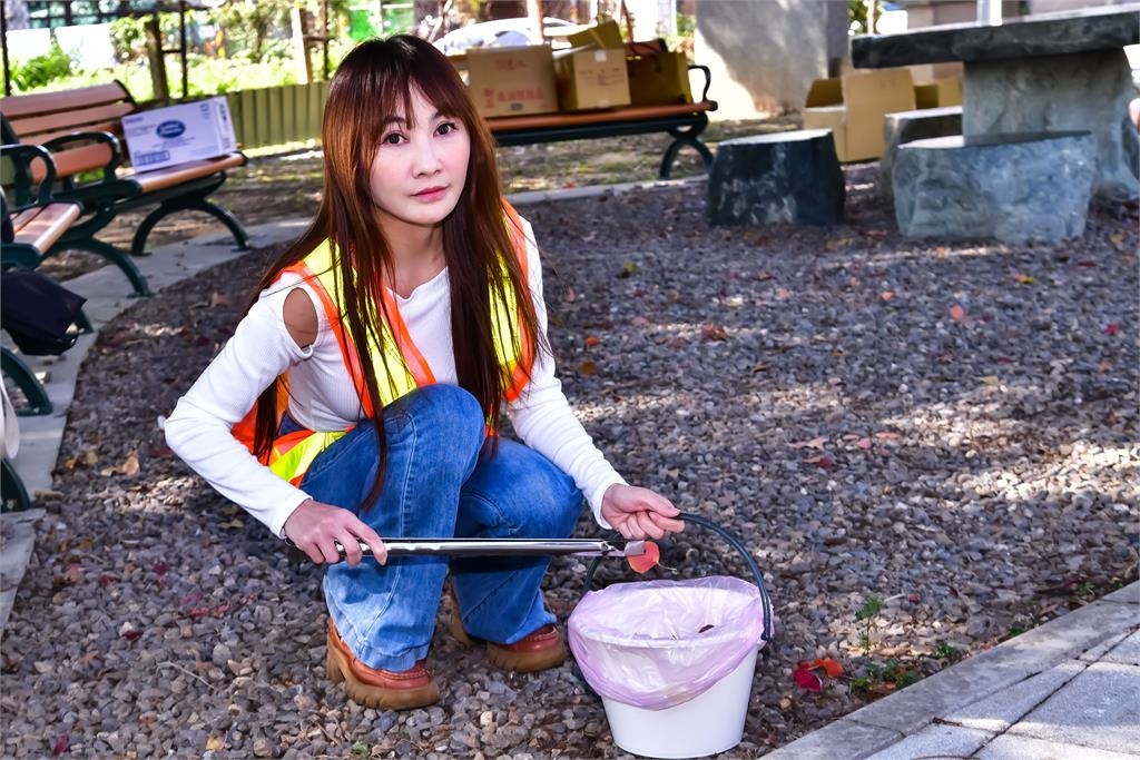 財富女王王宥忻酒駕被上銬驚魂18小時!首露面吐懺悔駕照、保時捷牌照皆被吊