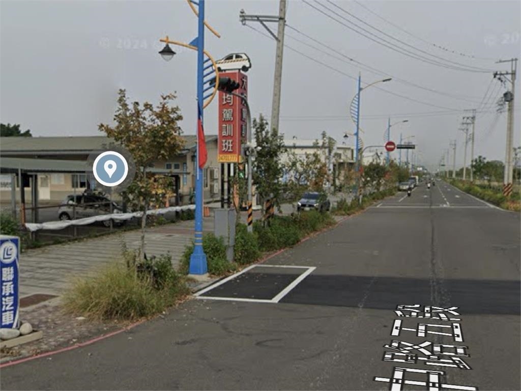 台中三寶違停「待轉區⭢停車格」遭罰！路人傻眼：旁邊就是駕訓班