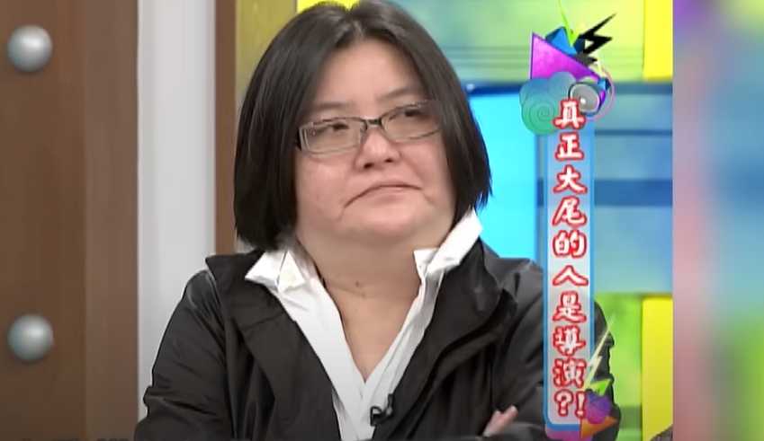 「寬姐」邱瓈寬年輕舊照流出！「空靈少女」泳裝照判若兩人…網驚：女神