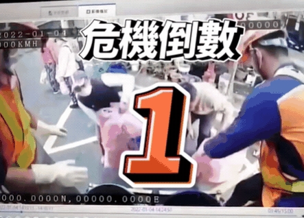 影/亂丟1物「垃圾車突爆炸」噴火光!清潔人員著火「皮膚燒到捲起」超驚悚