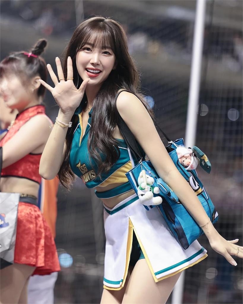 2025十大啦啦隊女神排行出爐!李多慧被「她」輾壓、峮峮竟排第七