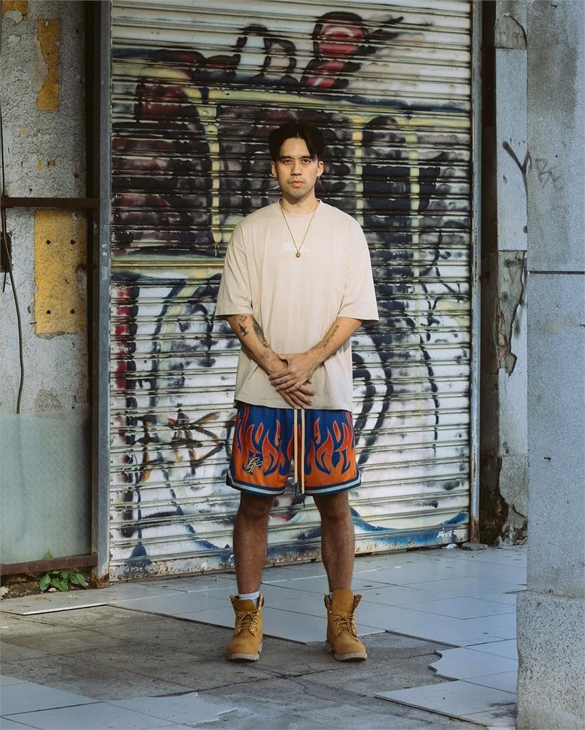 民西潮報(影)/過新年穿新衣!專訪走進籃球場就開始帥的男人 feat. 彭尊