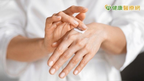 常見幾種皮膚困擾!醫師教你保養妙招,輕鬆解決擾人的皮膚問題