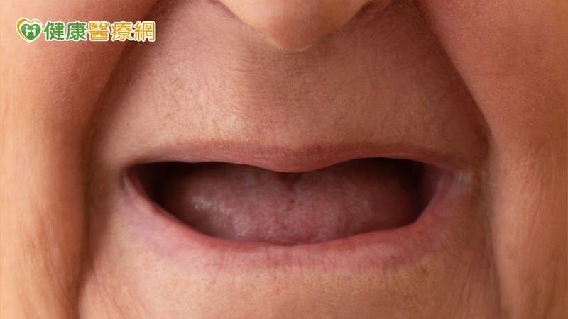 八旬嬤滿口無牙卻牙痛到流淚　原來是三叉神經痛作怪
