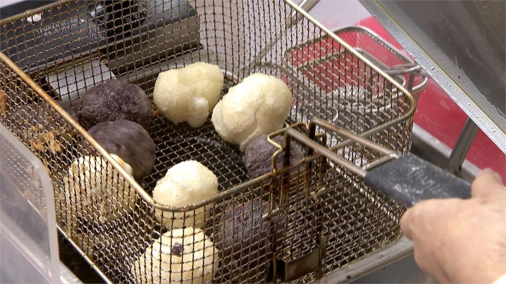 傳統手藝「搖元宵」看了食欲大增 老字號店家買氣暢旺