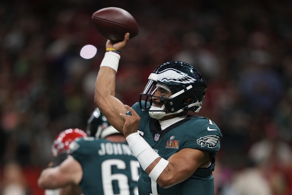 NFL(影)／酋長隊超級盃3連霸夢碎!　老鷹隊40:22大勝勇奪隊史第2座冠軍　