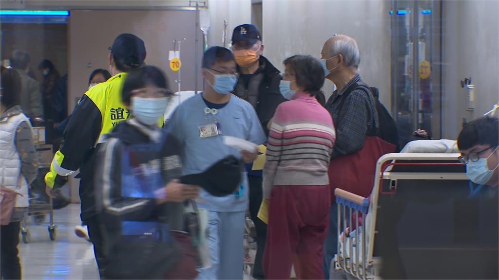 全台急診塞爆情況嚴峻！　醫師呼籲別「小病衝急診」
