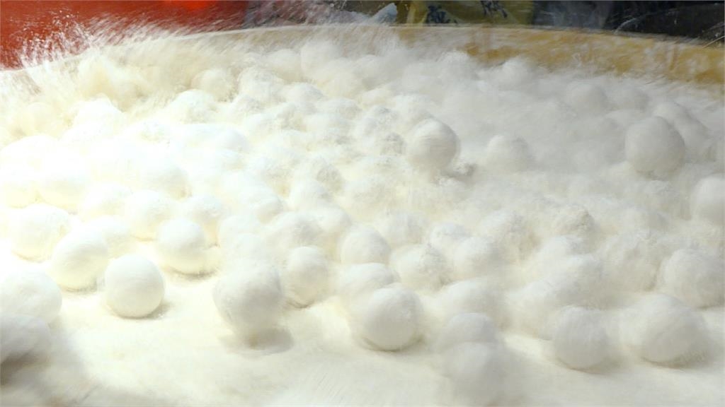 元宵、湯圓吃多腸胃不適？　營養師提醒「適量食用」