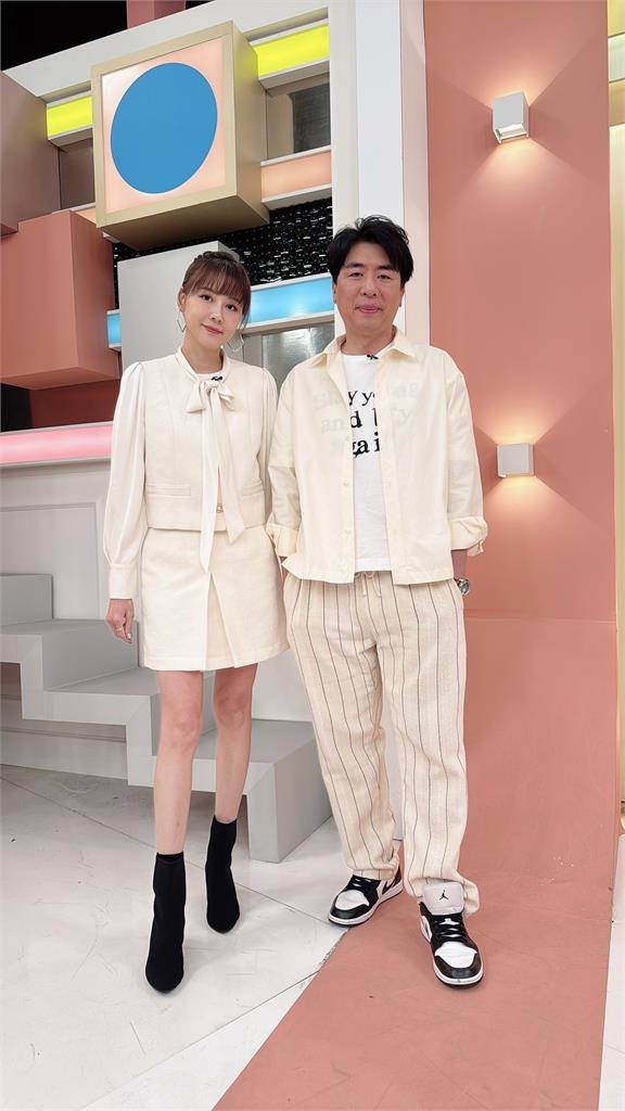 《姊妹亮起來》蔡允潔爆料蔡媽讓90歲外公搭雲霄飛車!老人家臉發白全家嚇壞