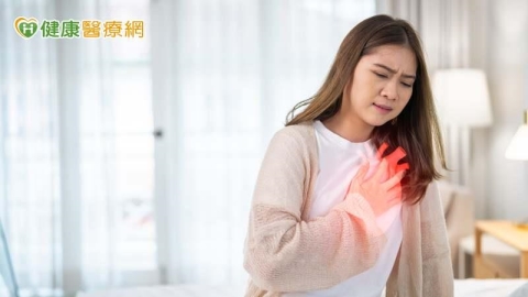 心跳一下快一下慢？「心律不整」嚴重可致猝死　症狀、原因一次看！ 