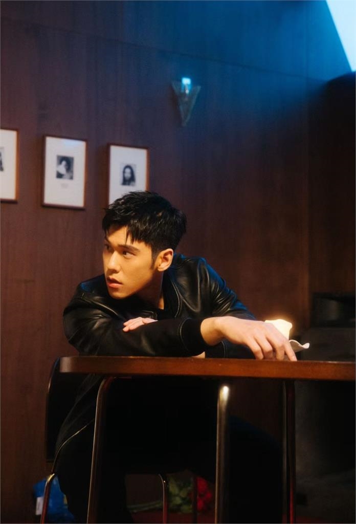 周予天無預警發文疑感情出狀況 悲吐:仰望藍天卻映襯著心碎網憂出事