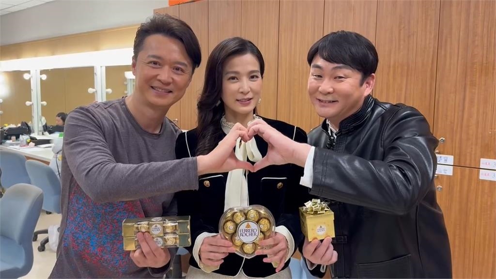 蔡好運.楊文斌CP修成正果　情人節八點檔放閃滿粉紅泡泡