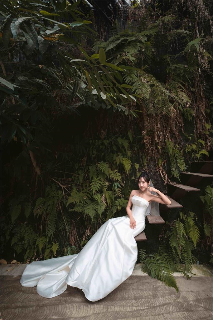 學霸女歌手披賈永婕婚紗無預警宣告1事!幸福影片被流出不藏鬆口說了