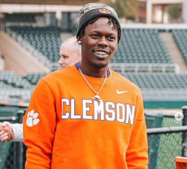 MLB／洋基Chisholm Jr.是超級動漫迷　掛「魯夫」新形態項鍊拍定裝照　