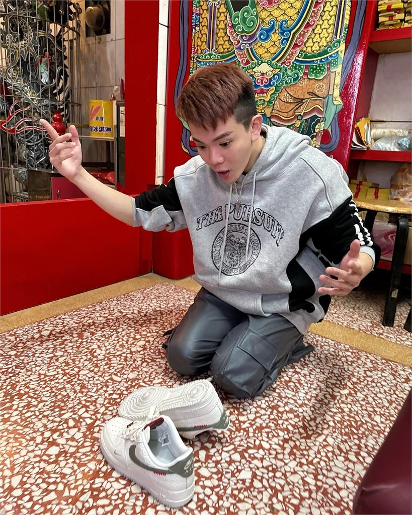 前反骨成員艾瑞絲出事!遭前成蔡阿嘎翻版「急曬聲明」:人心叵測