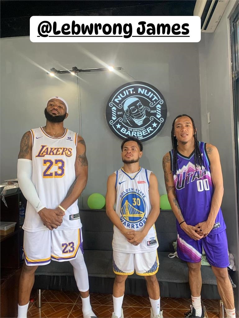 體育搜奇(影)/「山寨詹皇」 是本人吧? 灑粉、爆扣「Lebwrong」也太真!